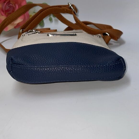 Stone Mountain Three Toned Leather Crossbody Small - Picture 4 of 6